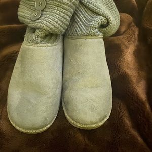 Olivia Miller Sweater Boots - Size: 9